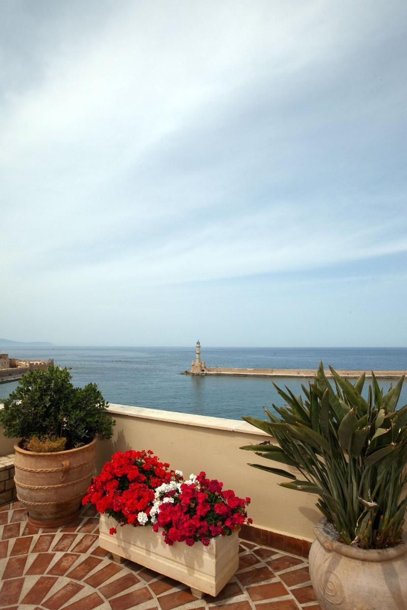 Pandora Hotel apartamentowy 4*