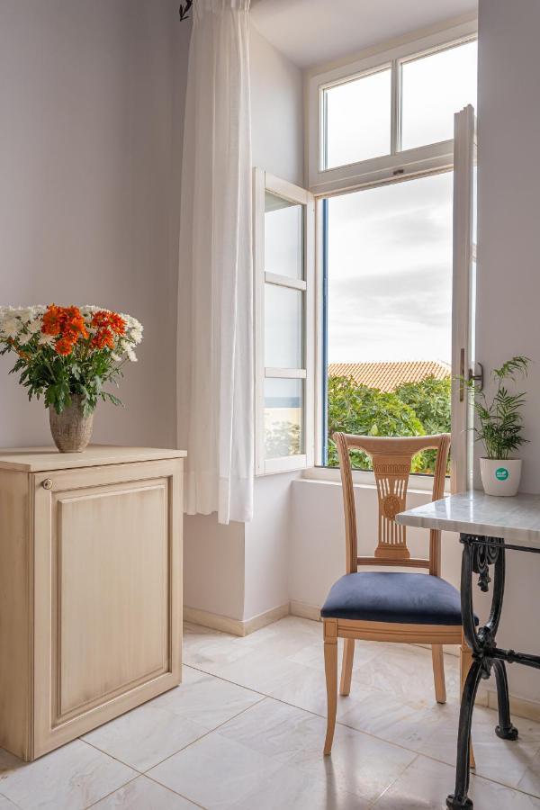 Pandora Apartahotel 4*